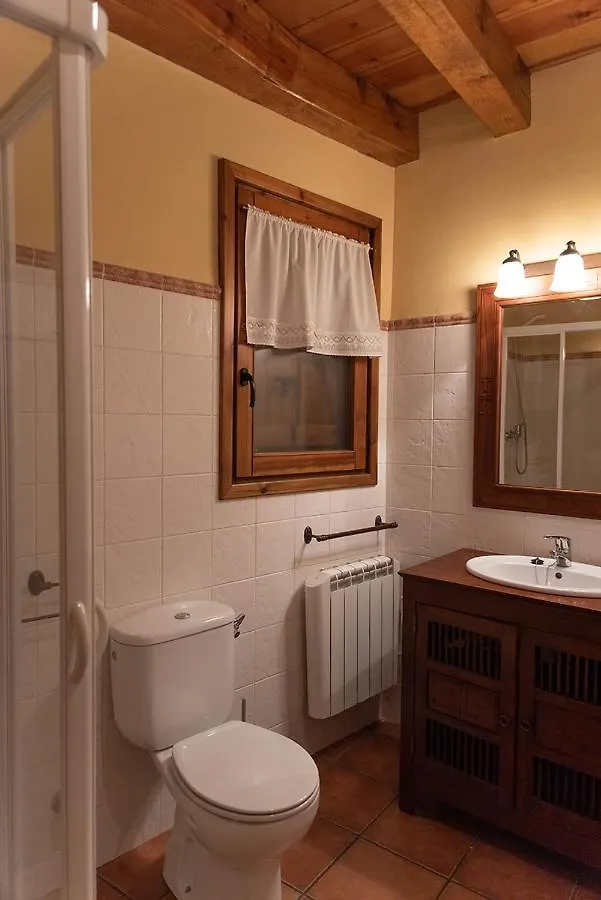 Apartaments Casa Lassero La Guingueta D'Aneu 0*,  Spain