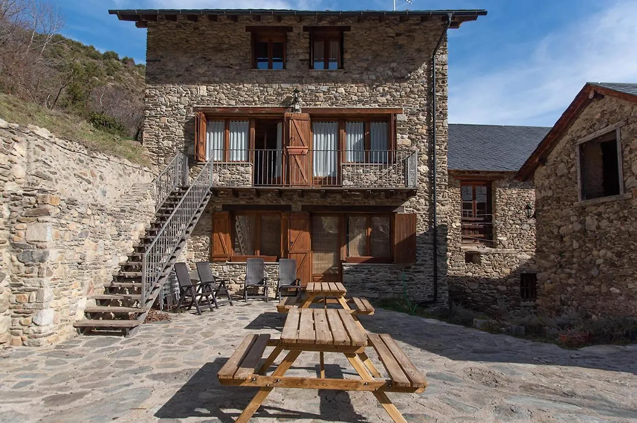 Apartaments Casa Lassero La Guingueta D'Aneu